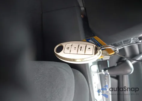 2013 Nissan Maxima 3.5 S z USA, uszkodzony, nr VIN 1N4AA5AP9DC813356